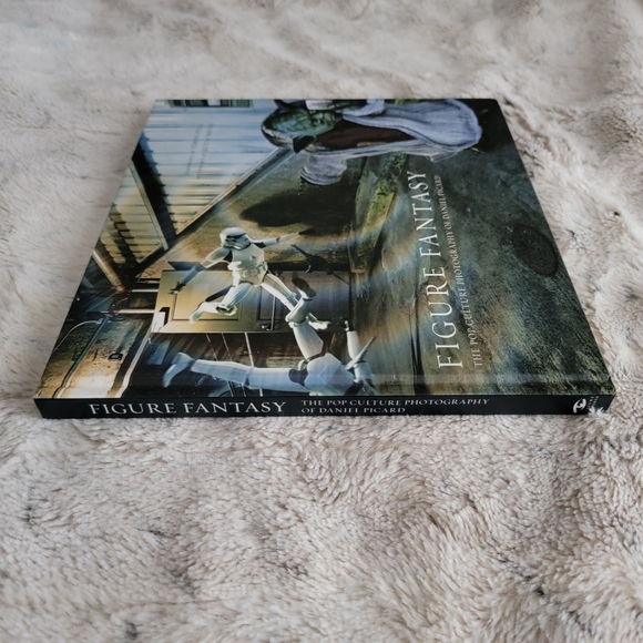 Star Wars Figure Fantasy Book Loot Crate Exclusive - Hardcover - Picture 3 of 7